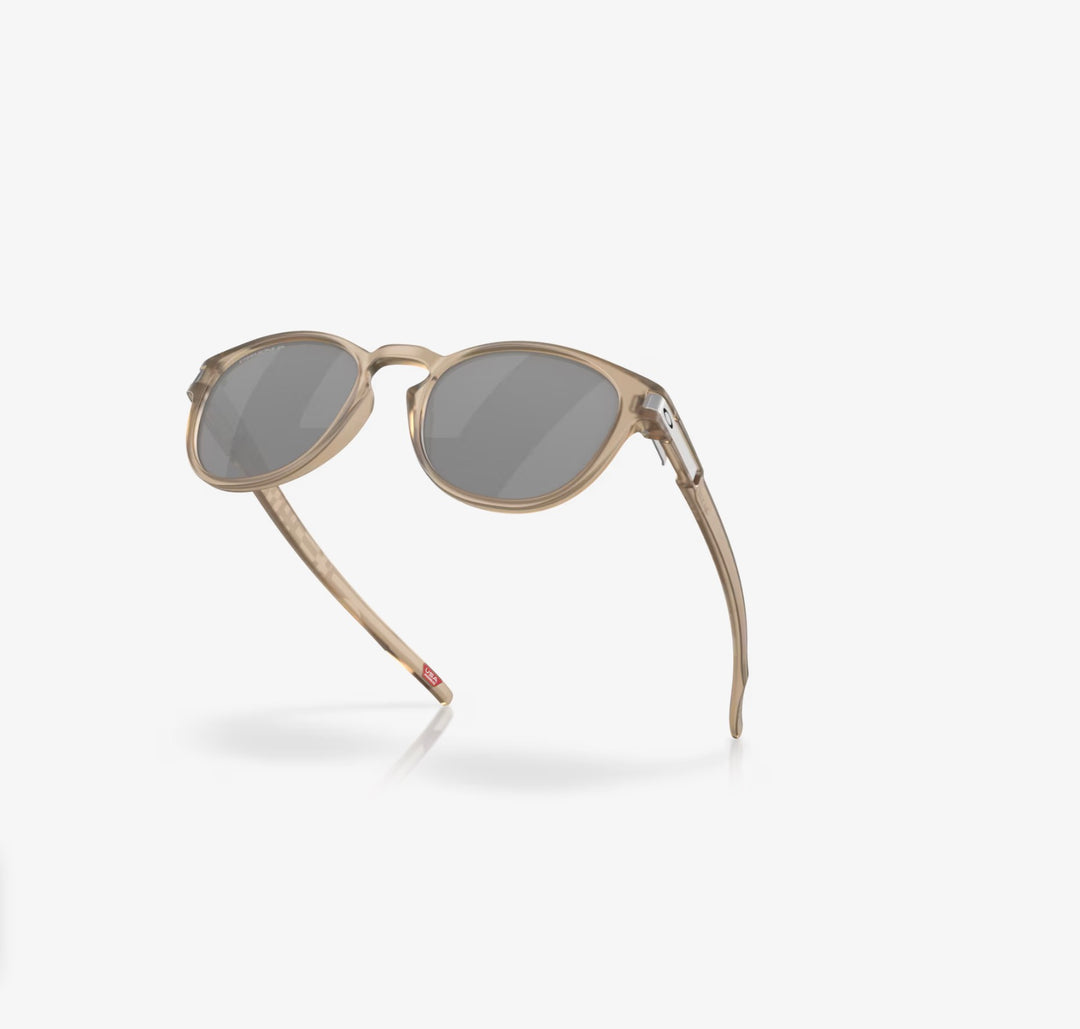 Oakley Latch™