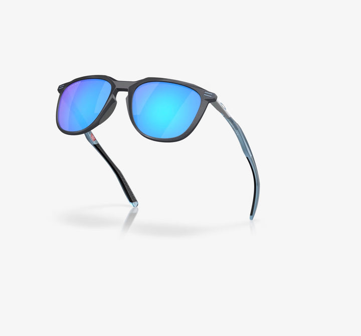 Oakley Thurso Re-Discover Collection