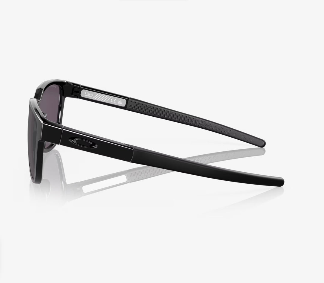 Oakley Actuator