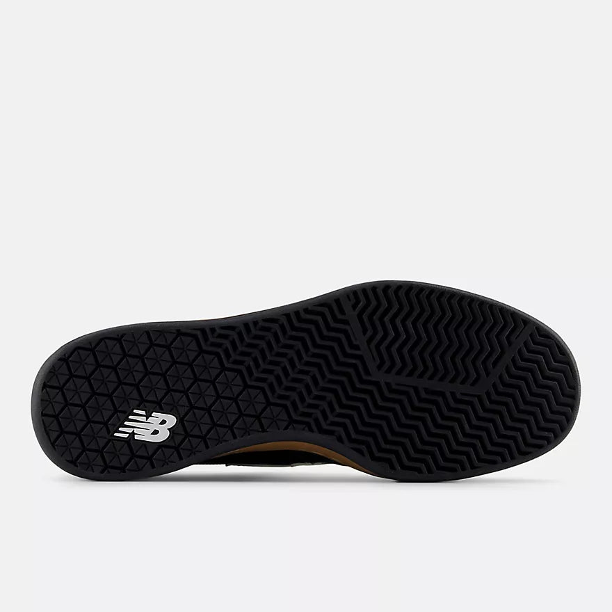 New Balance Numeric 440 V2 Black/White